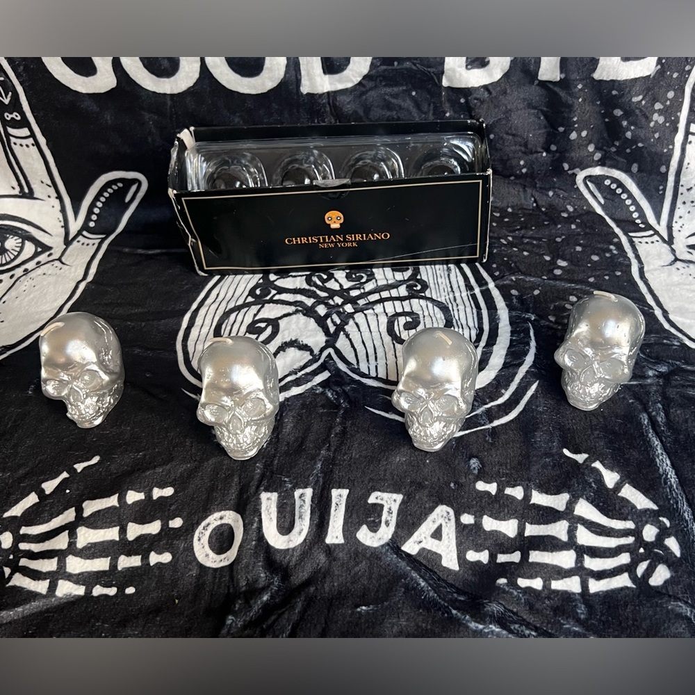 NIB Christian Siriano Silver Skull Halloween Candle Decor Set - Set of 4 Bundle